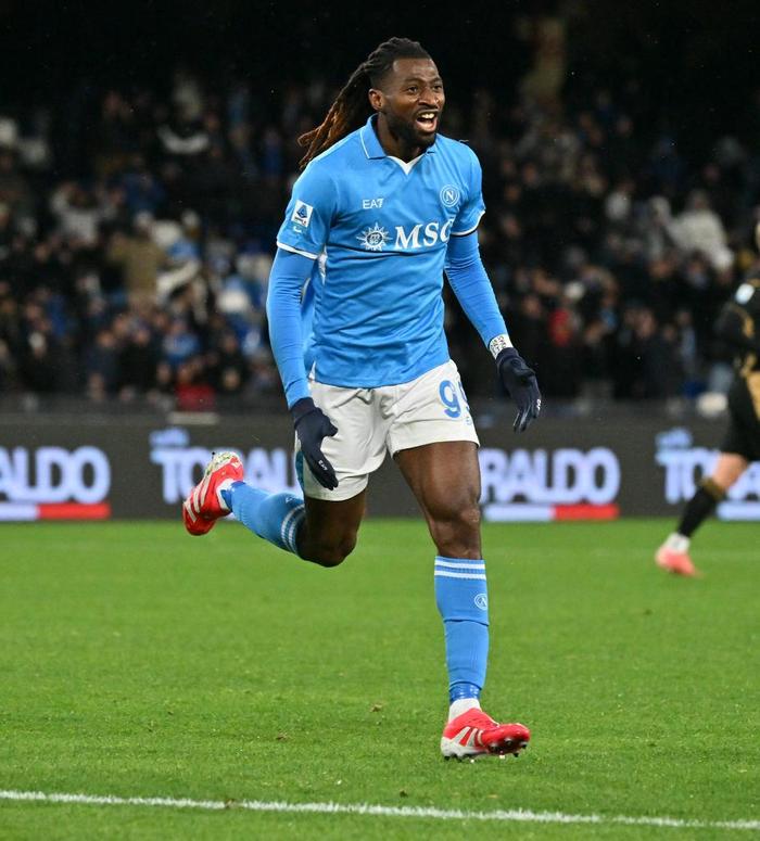 包含那不勒斯胜维罗纳,豪取三分实现反弹的词条 包含那不勒斯胜维罗纳,豪取三分实现反弹的词条