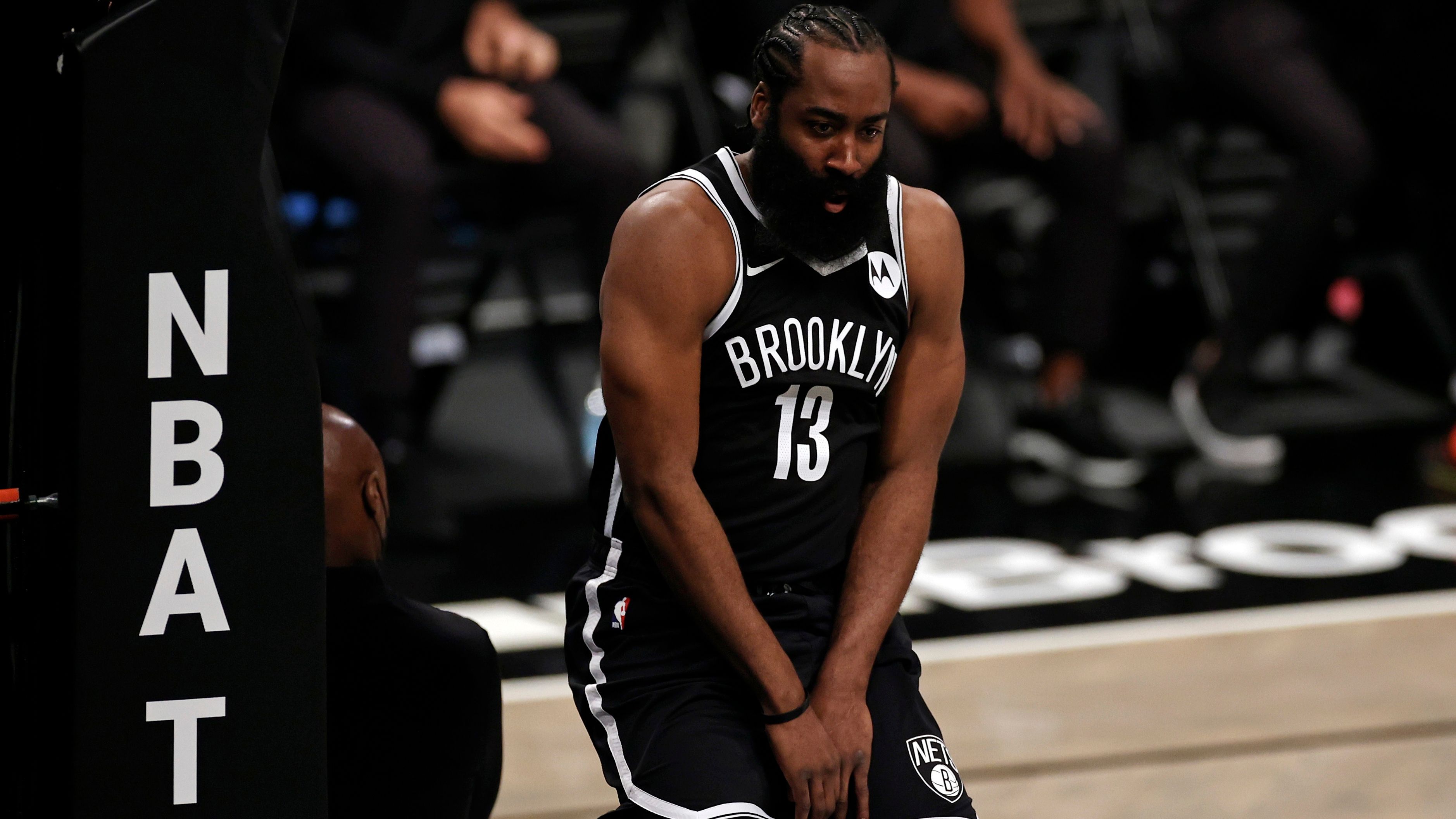 关于篮网双星受伤恐缺席下场比赛,球队备胎能否顶上的信息 关于篮网双星受伤恐缺席下场比赛,球队备胎能否顶上的信息