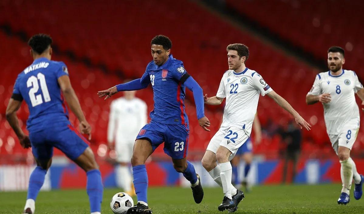 塞尔维亚队在欧锦赛中突围成功,晋级 塞尔维亚队在欧锦赛中突围成功,晋级