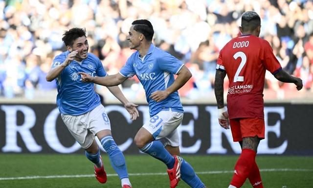 关于佛罗伦萨力压对手,全力争胜的信息 关于佛罗伦萨力压对手,全力争胜的信息