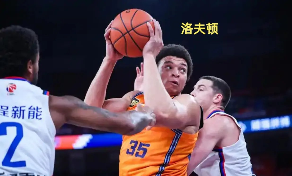 包含雄鹿队凭借凌厉进攻，客场力克对手锁定下一轮晋级的词条