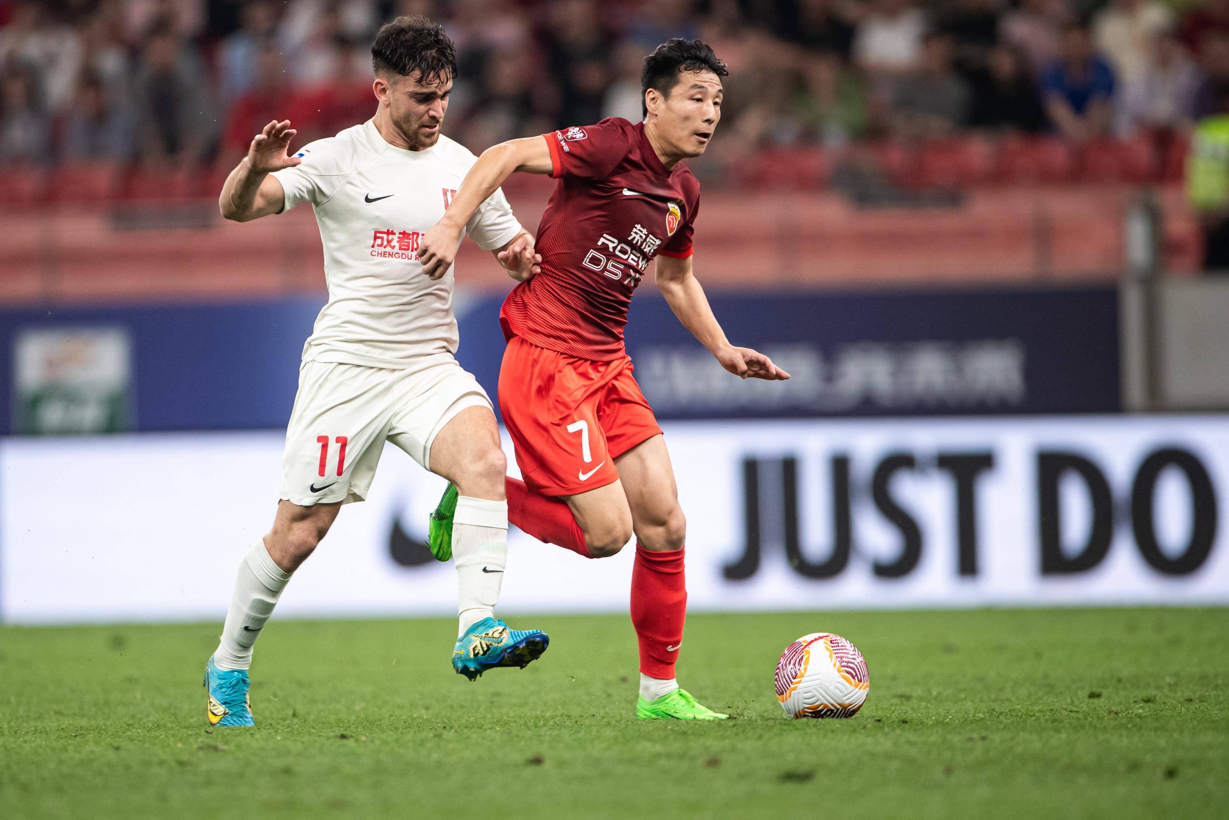 中超球队客场连败，赛季前景堪忧