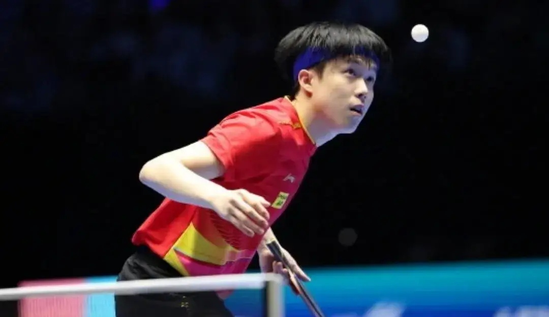 包含沙尔克后防固若金汤，多场比赛零封对手的词条