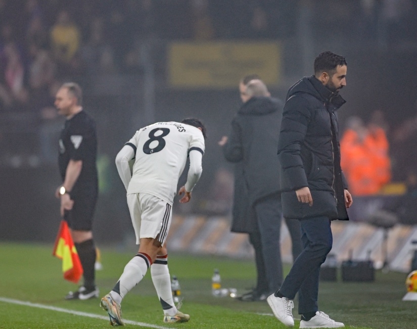 爱游戏网页版登录入口-埃弗顿憾负曼联，球队苦战无果