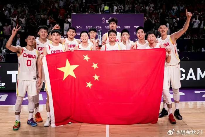 爱游戏登录-新生代球员在比赛中异军突起，成为关注焦点