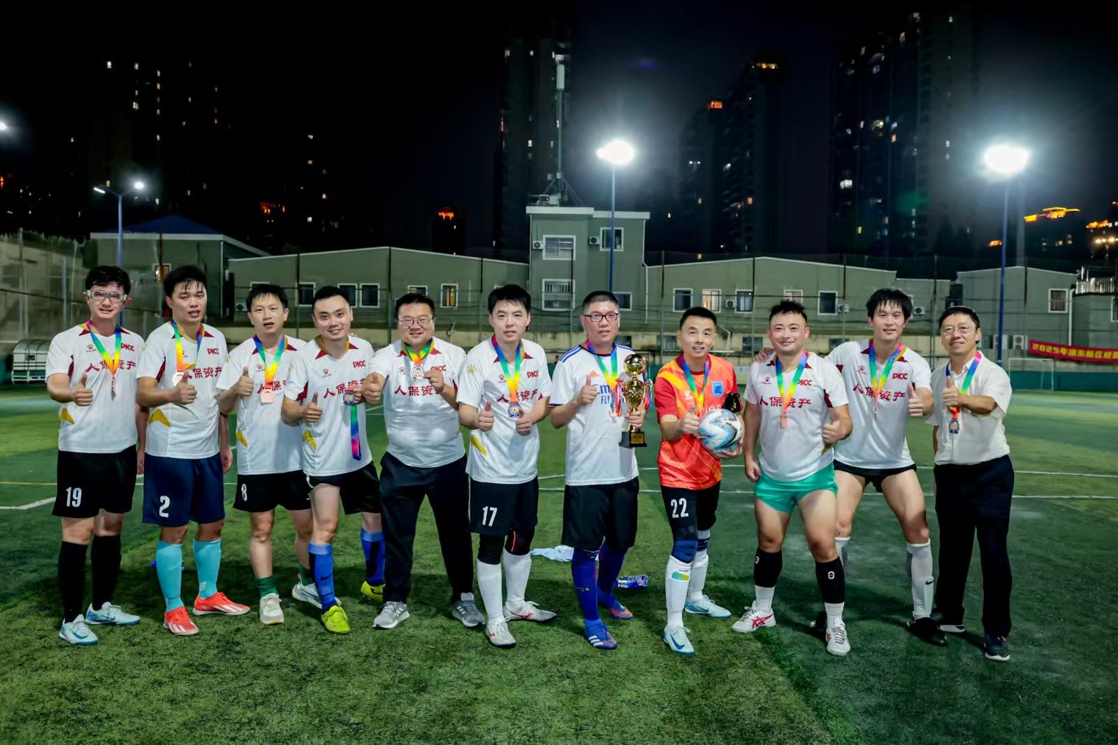 爱游戏-体育热潮不减！足球赛事展现风采风格的简单介绍