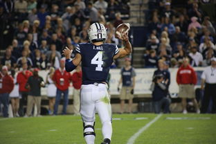 爱游戏官网-女足职业联赛半决赛：球员斗志昂扬，勇攀高峰