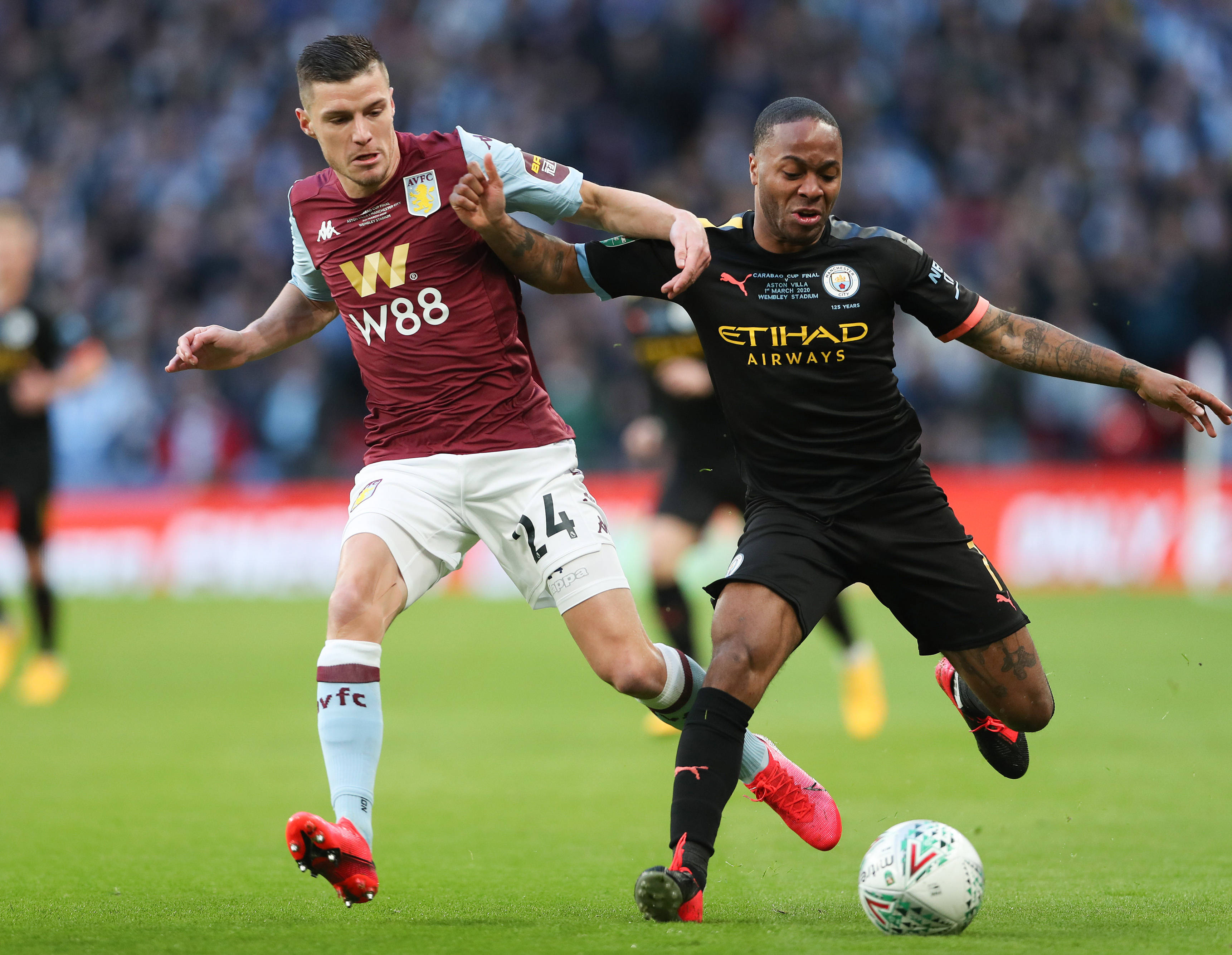 包含阿斯顿维拉主场告捷，球迷沸腾庆祝的词条