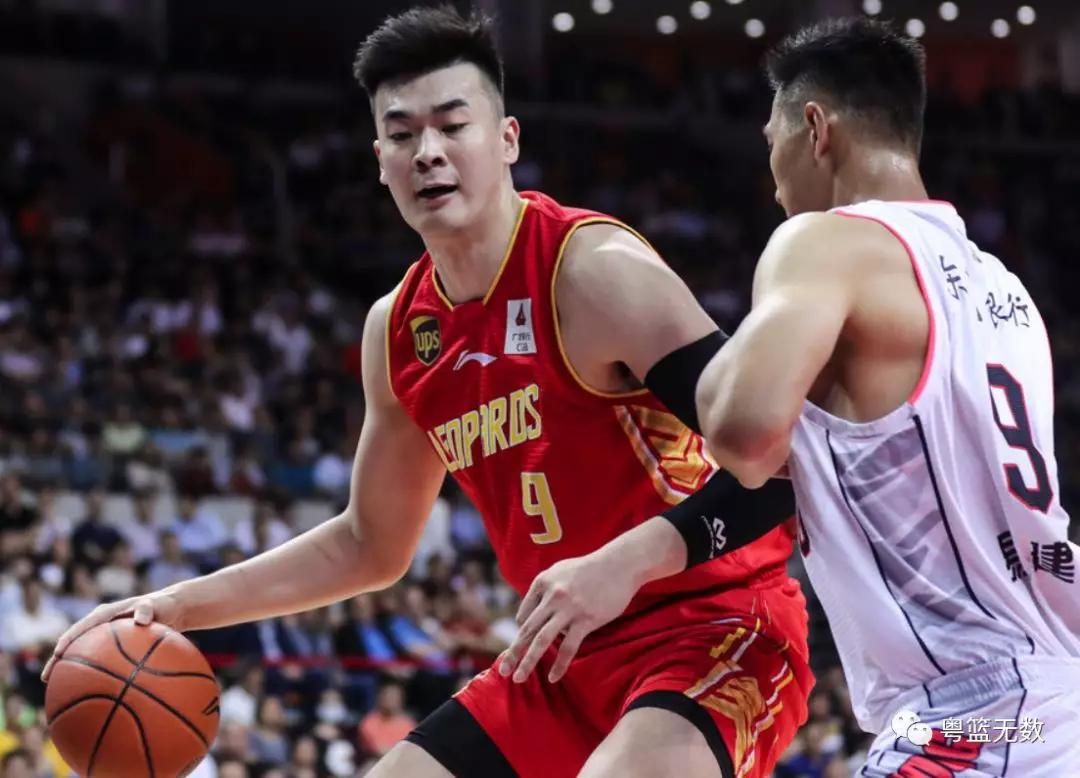 爱游戏官网-关于深圳队外援独揽分数，力夺关键胜利的信息