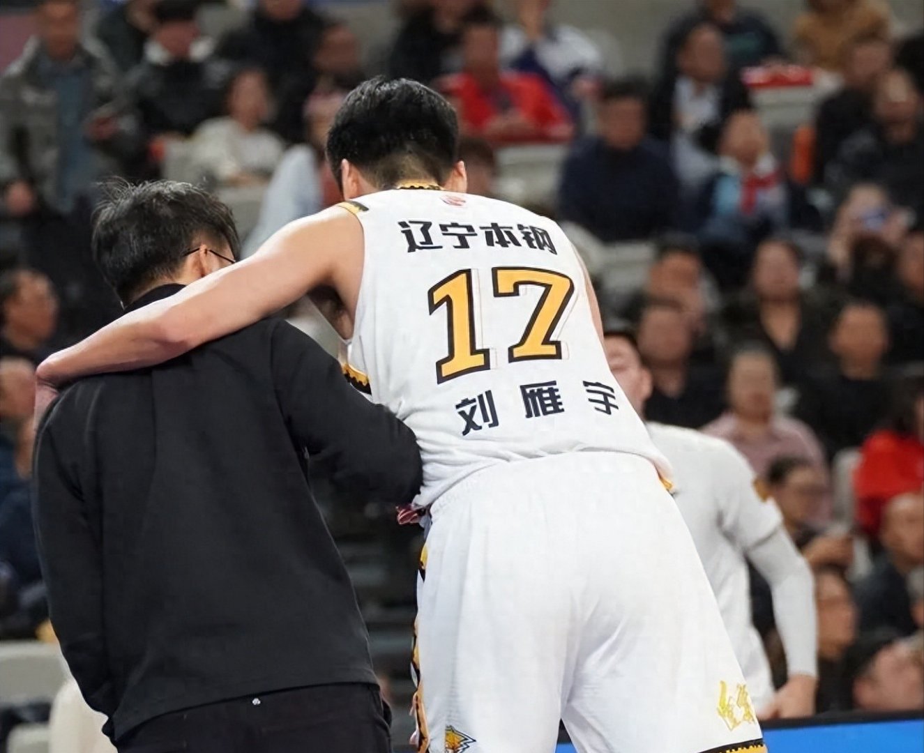 关于辽宁男篮抢得先机，严防下场失利的信息